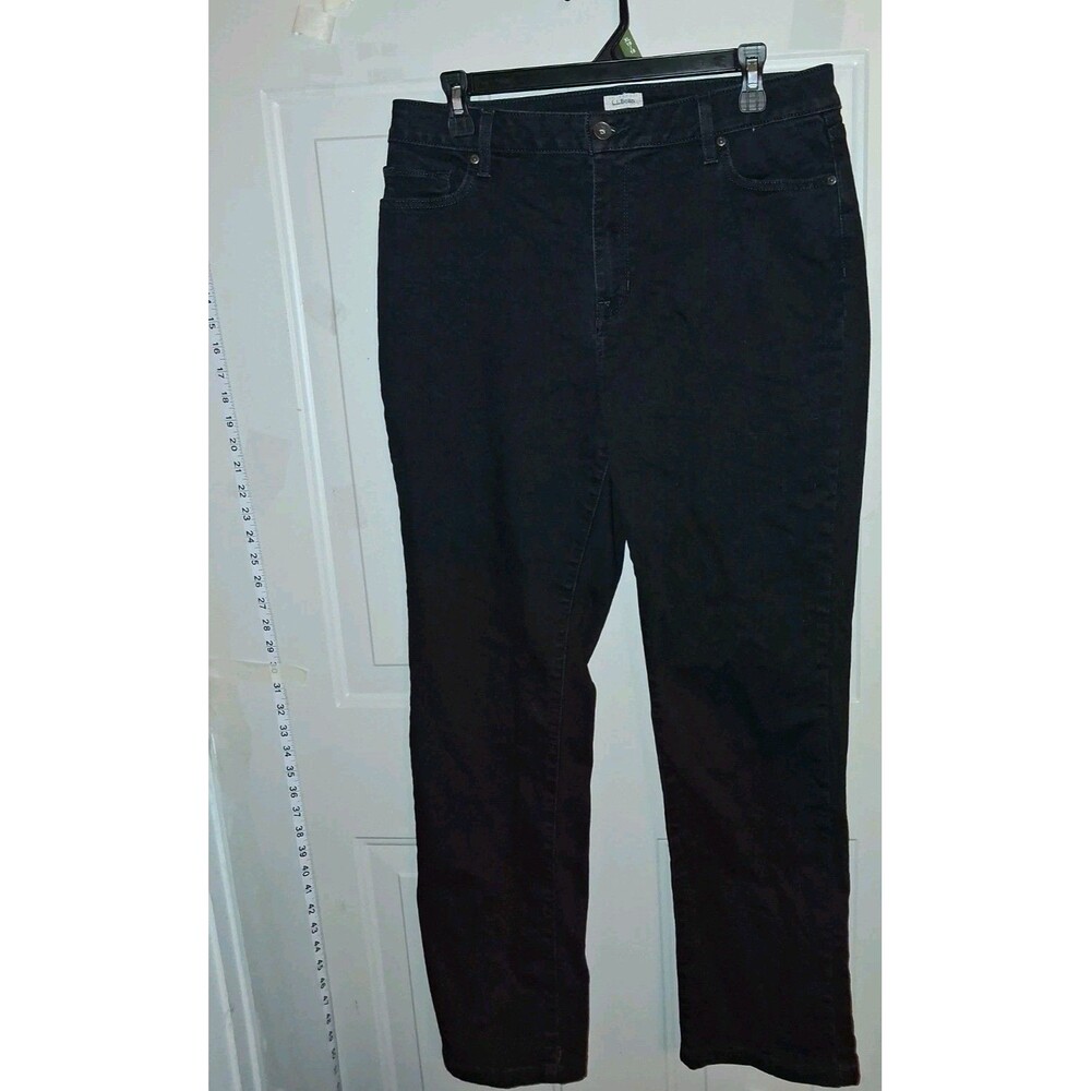L.L.Bean Women's Classic Fit Straight Leg Jeans Black Denim Stretch Size 14